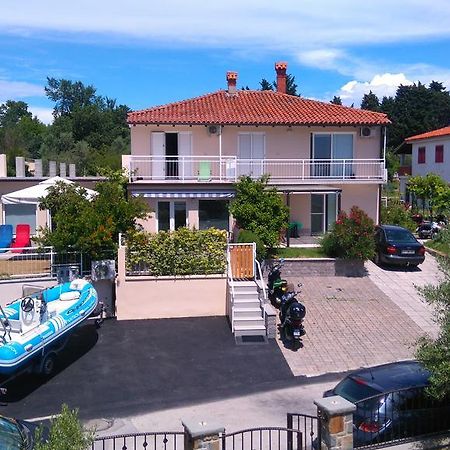 Apartments Pronavtik بيران المظهر الخارجي الصورة
