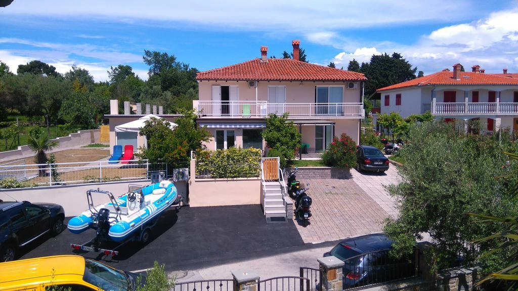Apartments Pronavtik بيران المظهر الخارجي الصورة