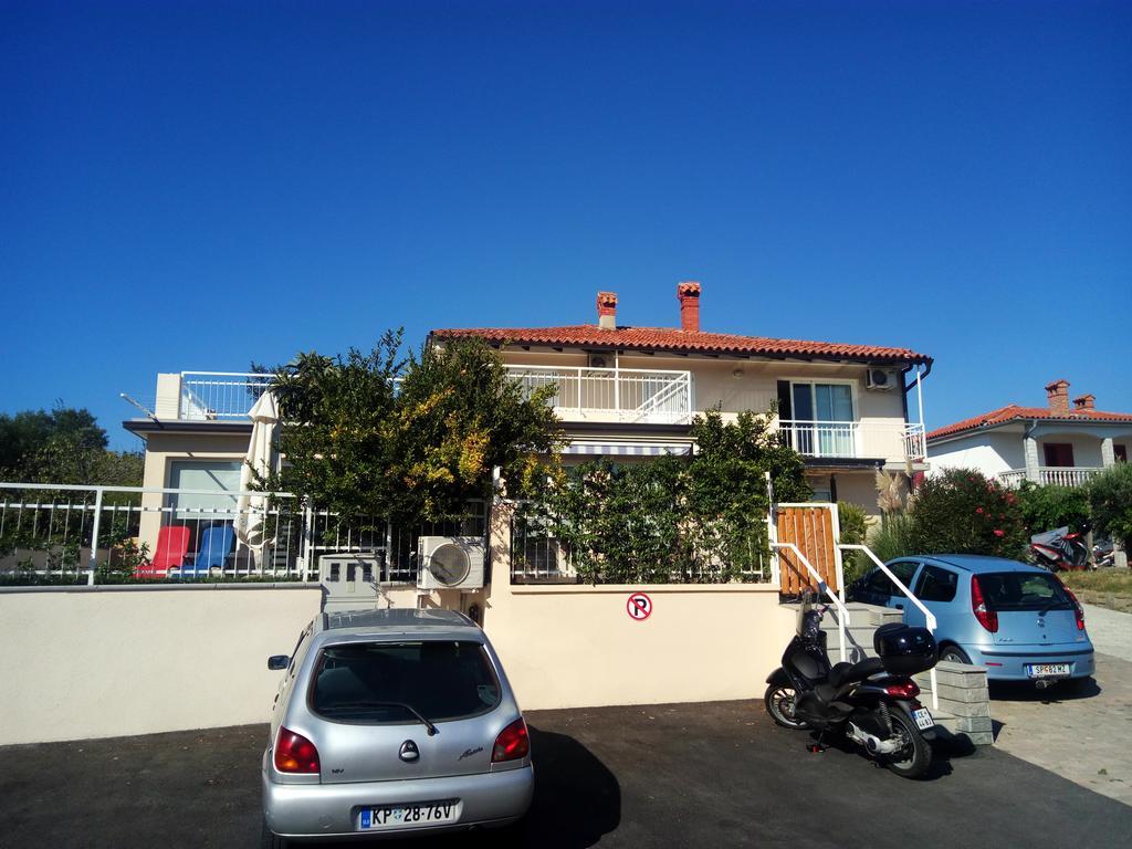 Apartments Pronavtik بيران المظهر الخارجي الصورة