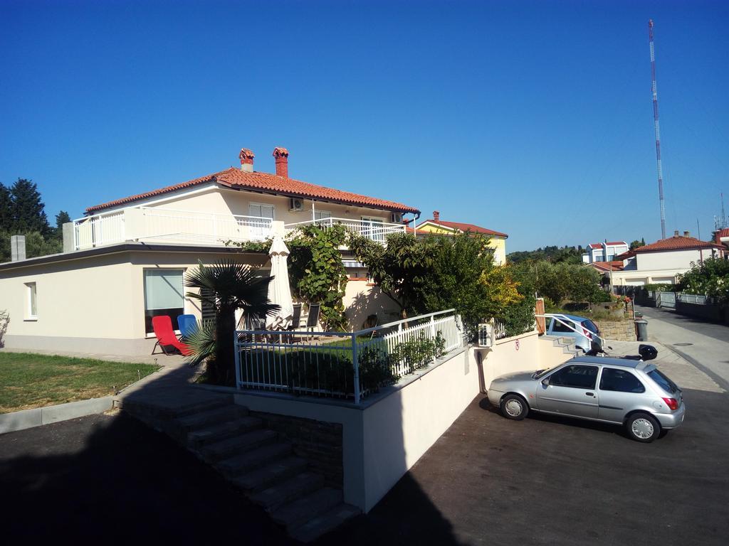 Apartments Pronavtik بيران المظهر الخارجي الصورة