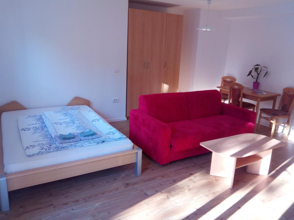 Apartments Pronavtik بيران المظهر الخارجي الصورة